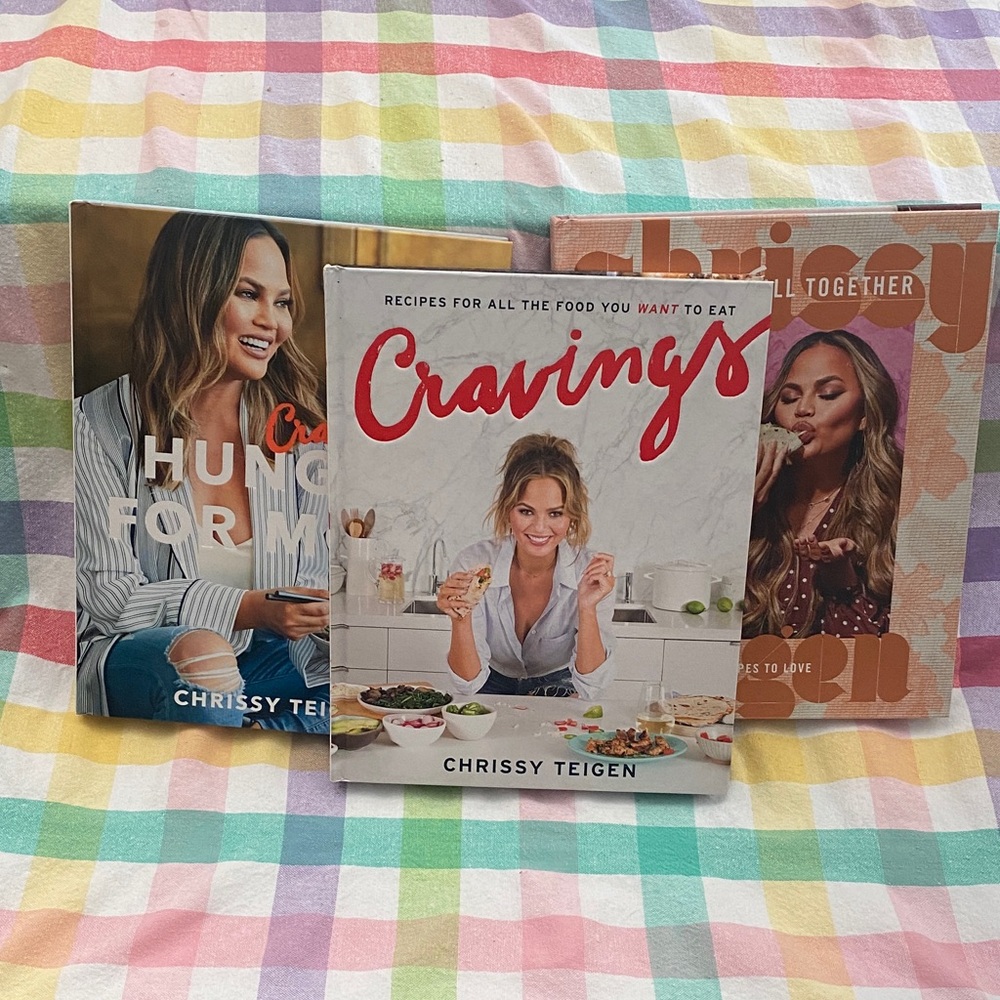 Chrissy Teigen Cookbook Set